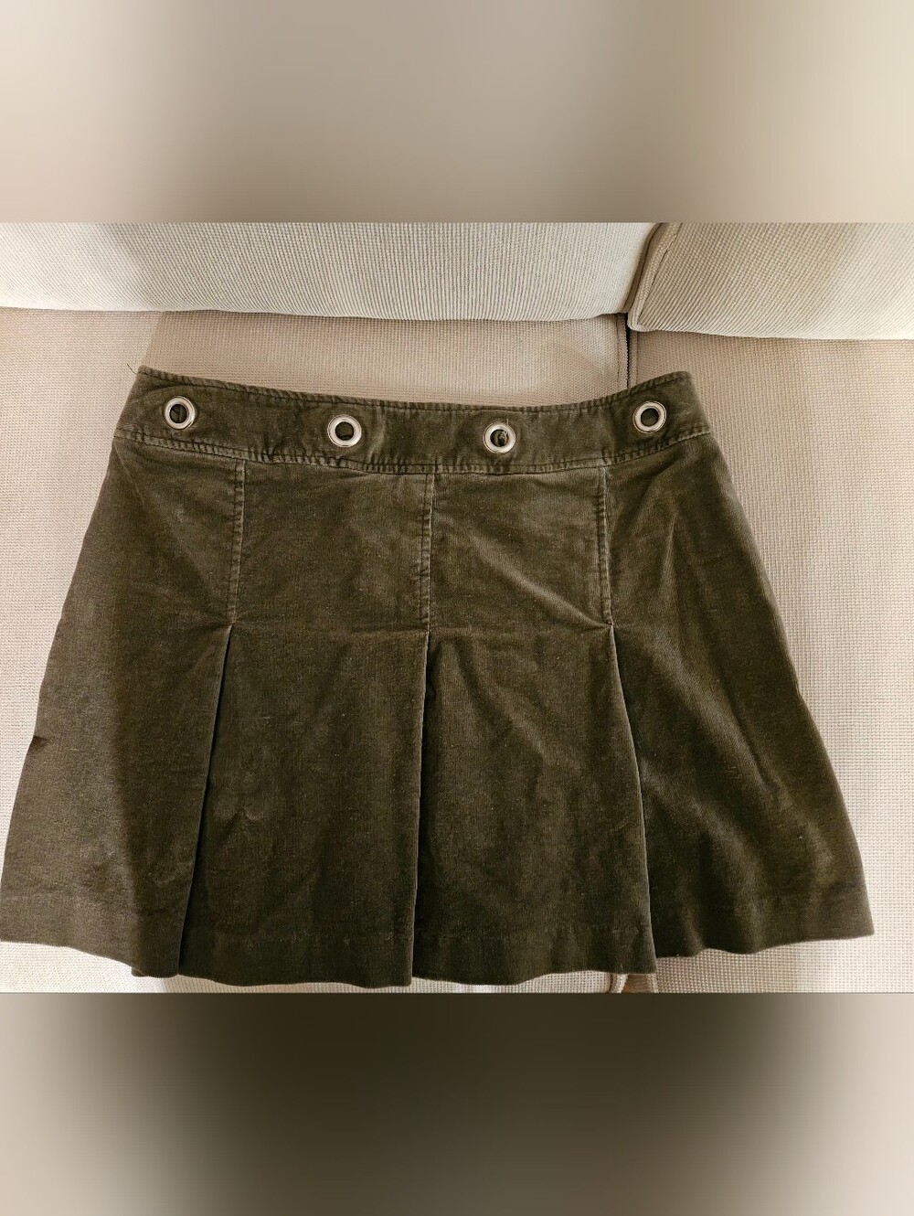 Vintage Y2K Venzie Jeans Olive Green Corduroy Pleated Mini Skirt Size 10